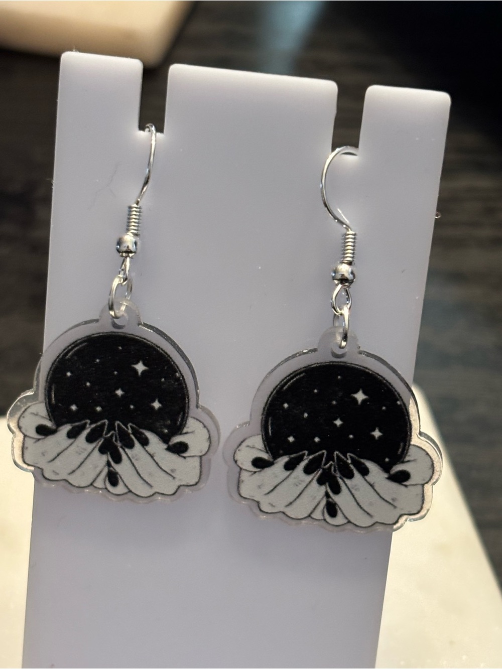 Title: Mystic Hands Crystal Ball Acrylic Dangle Earrings | Starry Night | Silver